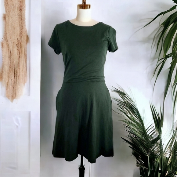 LOFT Women's Forest Green Short Sleeve A-Line Pocket Mini Dress Size 2 P… - Picture 1 of 11